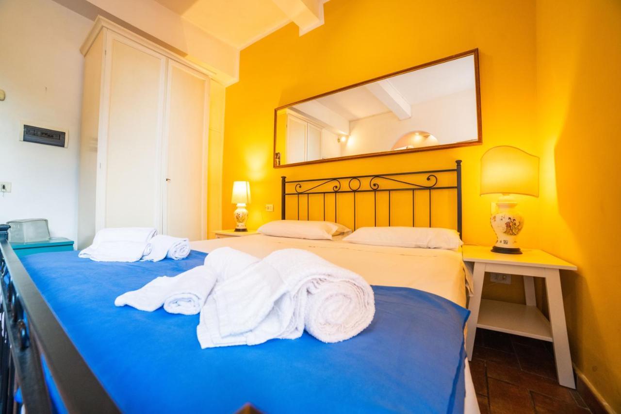 S1 - Serristori Tower APT - Dolcevita Holiday Firenze Esterno foto
